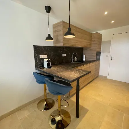 Apartment Canal View Grimaud