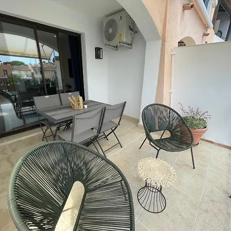 Apartment Canal View Grimaud
