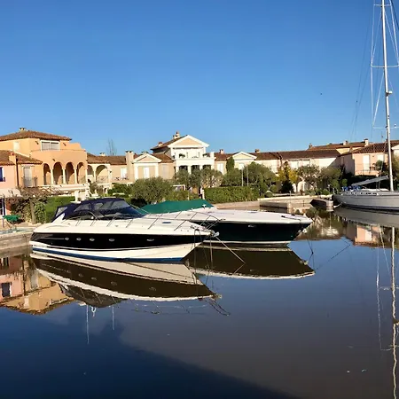 Apartment Canal View Grimaud